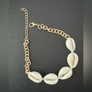 133 Beach Themed Anklet ~ Cowrie Shells on Gold toned Chain